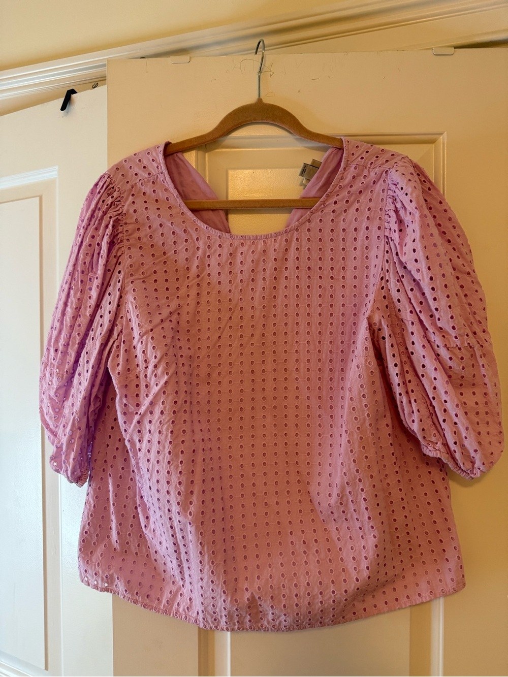 Pink/lavender Eyelet Puff Sleeve Blouse Scoop Neck Cotton Top